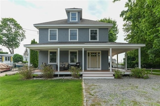 31 Abalone Rd, Narragansett, RI 02882