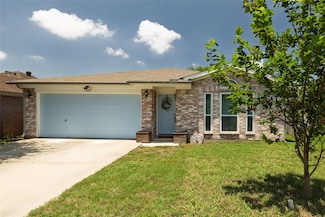 4029 Periwinkle Dr, Fort Worth, TX 76137