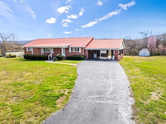 302 England St E, Cowan, TN 37318
