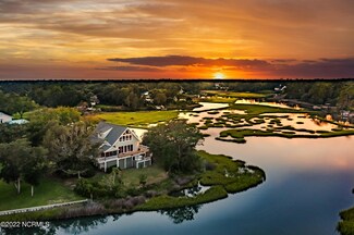 1259 Mallard Bay Rd, Hampstead, NC 28443