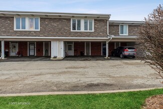 30 Cour Deauville, Palos Hills, IL 60465