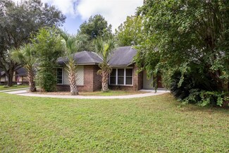 3420 NW 32nd Dr, Gainesville, FL 32605