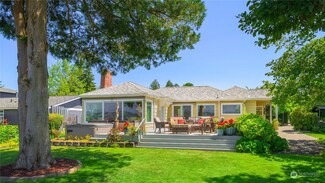 4893 Naomi St NW, Bremerton, WA 98311