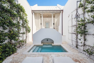 132 N Somerset St, Alys Beach, FL 32461