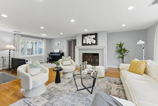 43 Mount Hood Terrace, Melrose, MA 02176