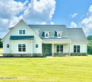 22 Chapel Hill Dr, Mount Pleasant, MS 38635