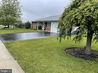 13 Garden Dr, Newmanstown, PA 17073