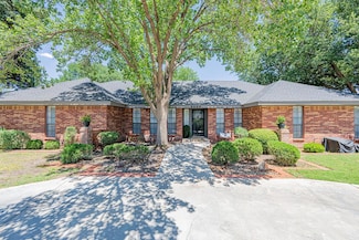 5004 Los Alamitos Dr, Midland, TX 79705