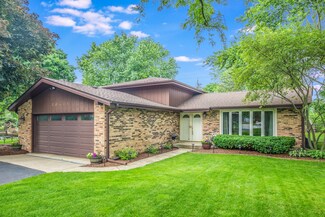 10351 Brenner Ct, Naperville, IL 60564