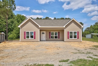 2820 Tara Dr, Clayton, NC 27520