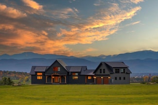 225 Viscido Dr, Vergennes, VT 05491