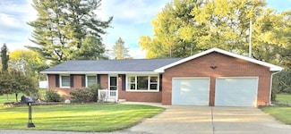 151 NW Hills Dr, Valparaiso, IN 46385