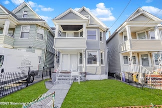 952 Post Ave, Staten Island, NY 10302