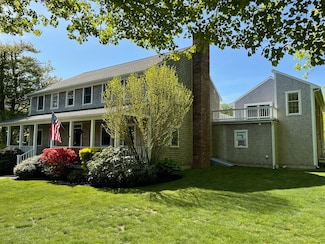 55 William St, South Dartmouth, MA 02748