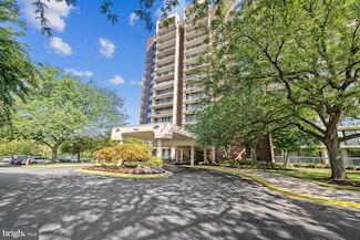 7401 Westlake Terrace Unit 1408, Bethesda, MD 20817