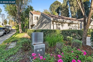 2552 Treeside Way, San Pablo, CA 94806