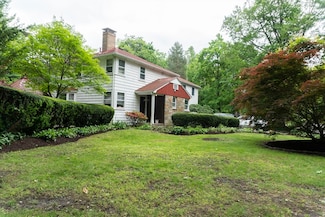 118 Dudley Ln, Milton, MA 02186