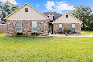 155 Corinne Way, Tatum, TX 75691