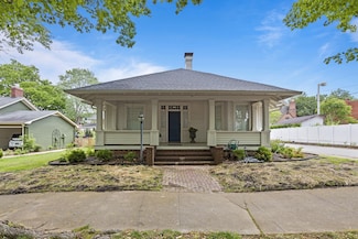 630 Worth St NW, Cleveland, TN 37311