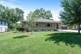 6800 Drew Ave N, Minneapolis, MN 55429