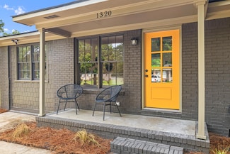 1320 Bresee St, Charleston, SC 29412