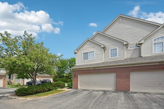 281 Nicole Dr Unit A, South Elgin, IL 60177