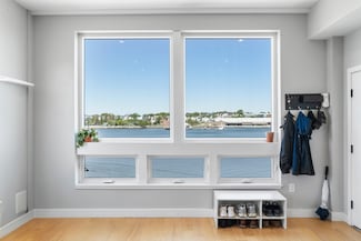 243 Condor St Unit 4, Boston, MA 02128