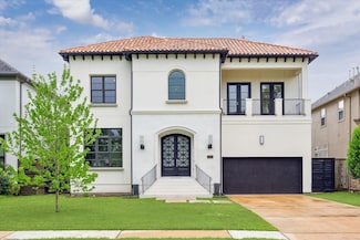 4613 Maple St, Bellaire, TX 77401