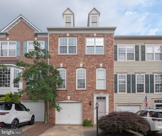 6313 Burgundy Leaf Ln, Alexandria, VA 22312