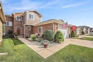 32922 Oakwood Dr Unit 10, Chesterfield, MI 48047