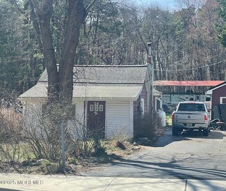 24 Windeler Rd, Howell, NJ 07731