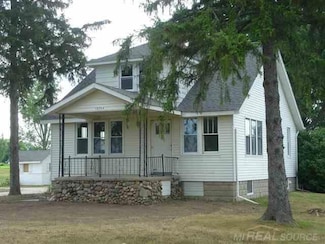 16744 Armada Center Rd, Armada, MI 48005