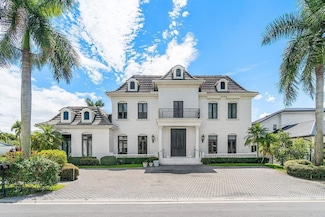 7172 Valencia Dr, Boca Raton, FL 33433