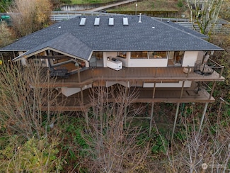 235 SW 14th St, Gresham, OR 97080