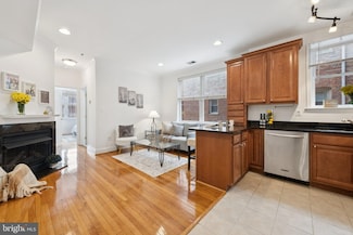 1438 Columbia Rd NW Unit 305, Washington, DC 20009