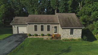 1103 Maxwell Hill Rd, Beckley, WV 25801