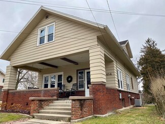 414 E Mckenney St, Dixon, IL 61021