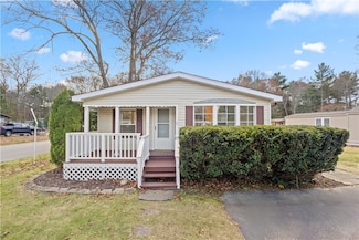 1 O'Hare Ct, Coventry, RI 02816