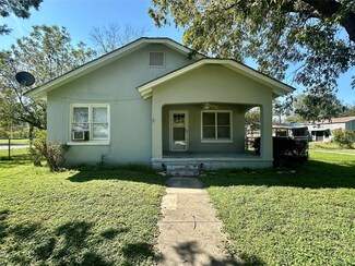 308 S Elm St, Hico, TX 76457
