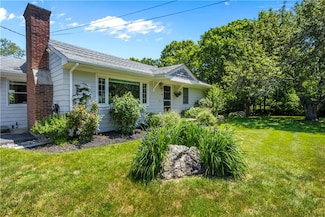 386 Stone Church Rd, Tiverton, RI 02878