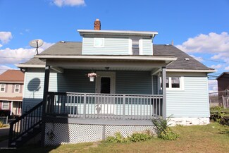 121 Middle St, Taylor, PA 18517