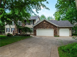 3443 Glenwood Blvd, Aurora, OH 44202