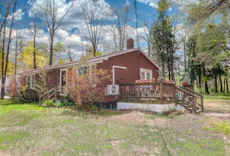 58 Skeetfield Rd, Oxford, ME 04270