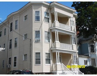 87 Webster St, Haverhill, MA 01830