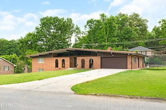 8000 Berkshire Blvd, Powell, TN 37849