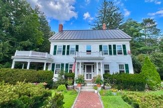 232 S Main St, Franklin, NH 03235