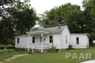 208 S Creamery St, Eureka, IL 61530