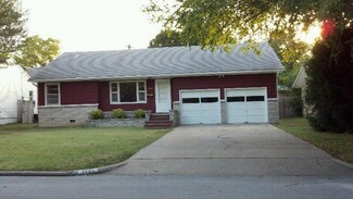 1721 S Fairway Ave, Springfield, MO 65804