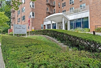 629 Kappock St Unit 1N, Bronx, NY 10463