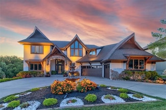 4416 NE Shadow Valley Cir, Lees Summit, MO 64064